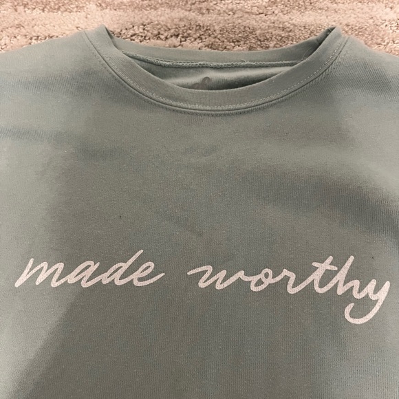 Elevated faith made worthy crewneck - Picture 3 of 4